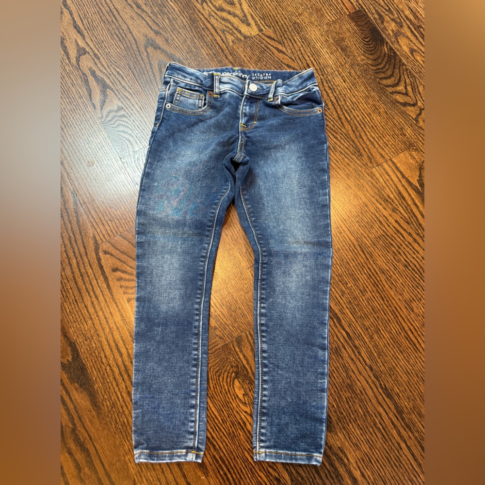 Girls size 7 super skinny jeans, new, Gymboree. Blue denim